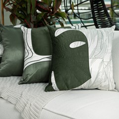 CAPA SILK HOME 600 COM BORDADO E APLICACAO 43 cm x 43 cm