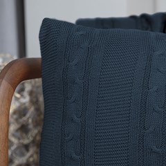 CAPA TRICOT TRESSE AZUL PROFUNDO 50 cm x 50 cm
