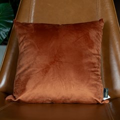 CAPA VELUDO LUXOR 058 LISA TERRACOTA 43 cm x 43 cm