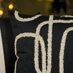 CAPA VELUDO LUXOR 330 COM BORDADO 50 cm x 50 cm