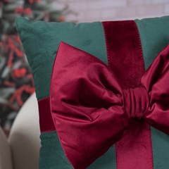 CAPA NATALINA 534 COM BORDADO E APLICACAO 43 cm x 43 cm