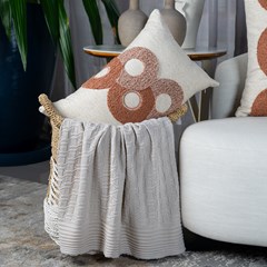 CAPA CONCEPT 537 COM BORDADO 35 cm x 55 cm