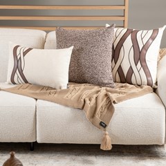 CAPA CONCEPT 603 COM BORDADO E APLICACAO 50 cm x 50 cm