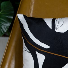 ALMOFADA VELUDO LUXOR 303 COM BORDADO 43 cm x 43 cm