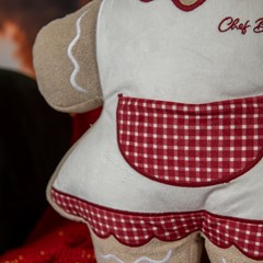 ALMOFADA NATAL. 592 FORM. GINGER CHEF BELLA C/ BORD. E APLIC. 39,6 cm x 59 cm