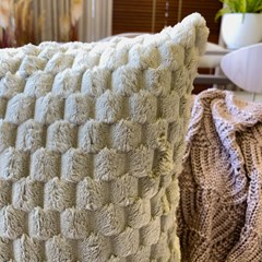 ALMOFADA SOFT TURTLE 138 FENDI 43 cm x 43 cm