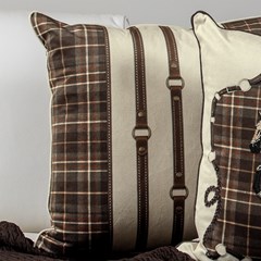 ALMOFADA EQUESTRE 508 COM CORDONE 50 cm x 50 cm