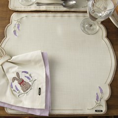 LUGAR AMERICANO PASCOA LAVANDAS COM BORDADO 024 44,5 cm x 38,5 cm