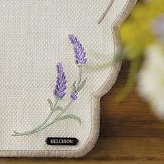 LUGAR AMERICANO PASCOA LAVANDAS COM BORDADO 024 44,5 cm x 38,5 cm