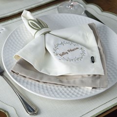 GUARDANAPO PASCOA MARGARIDAS 097 COM BORDADO 43 cm x 43 cm