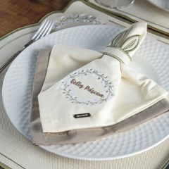 GUARDANAPO PASCOA MARGARIDAS 097 COM BORDADO 43 cm x 43 cm